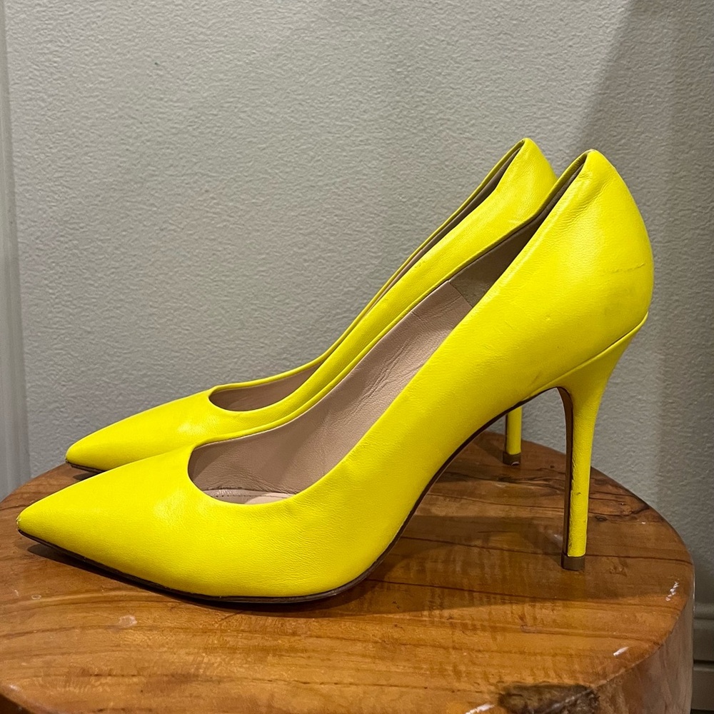 J.Crew Yellow Leather shoes sz8.5